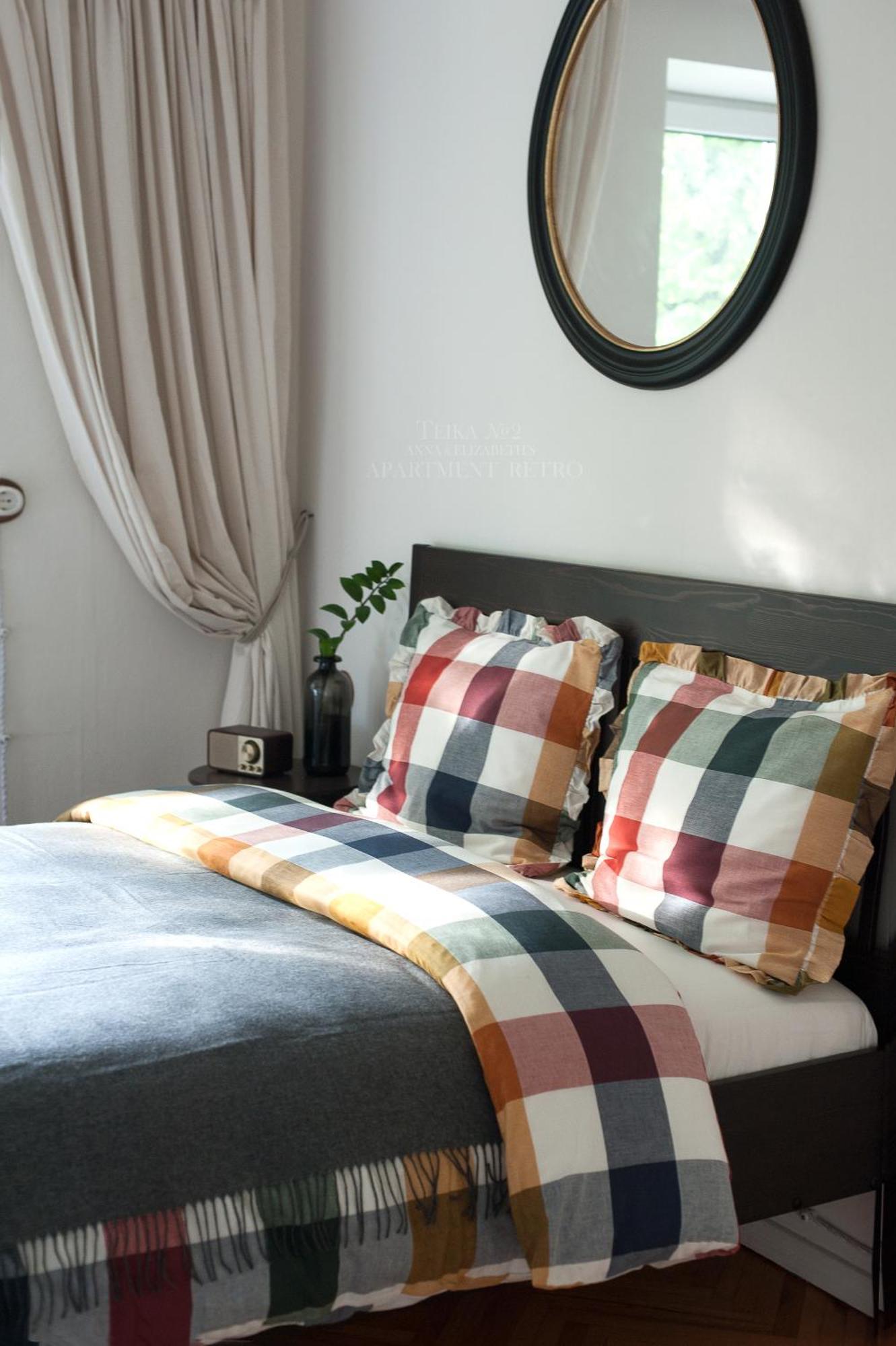 Korter Teika No 2 Apartment-retro On Brivibas Street-free Parking *